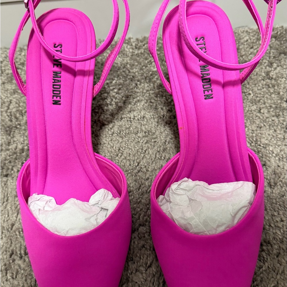 Steve Madden Hot Pink Pointed-Toe Ankle Strap Heels - Picture 4 of 4